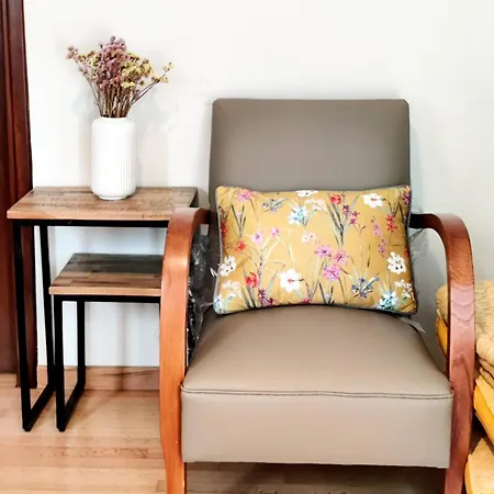 Razi 1935 Villa Loutráki