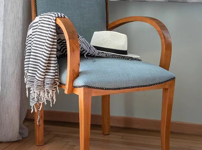 Razi 1935 Villa Loutráki